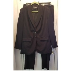 Jessica London 2 PC Black Crepe Suite 20W Tall